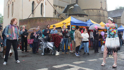 Street Fair weathers the weather